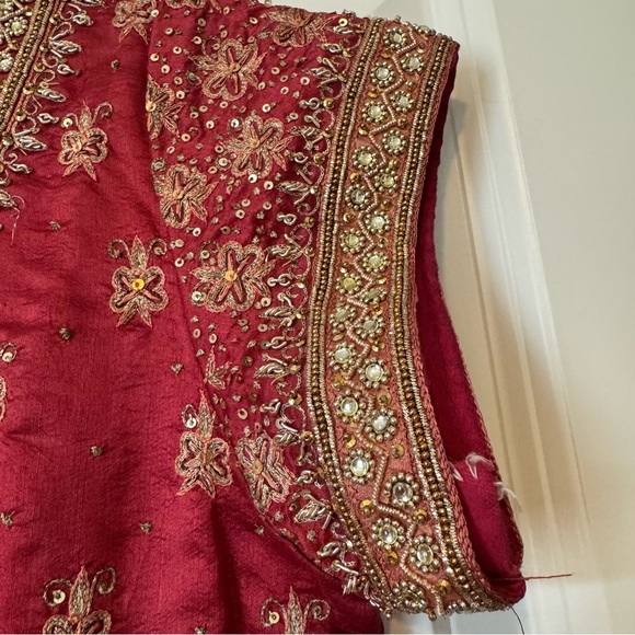 Indian/Pakistani Silk Salwar Kurta Suit - Picture 5 of 12